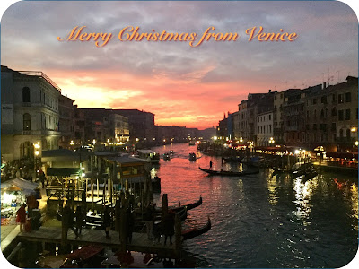 Merry Christmas from Venice - Photo: Cat Bauer