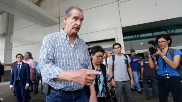 Arriba Vicente Fox a Venezuela para "derrocar" el régimen de Maduro 