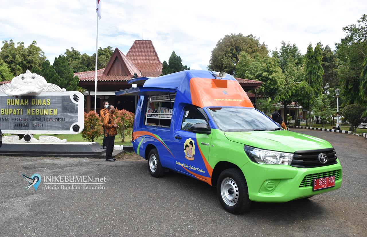 Pemkab Kebumen Terima Bantuan Mobil Perpustakaan Keliling dari Perpusnas RI