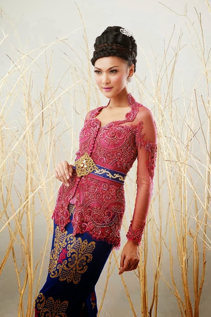 - International Kebaya Batik Modern