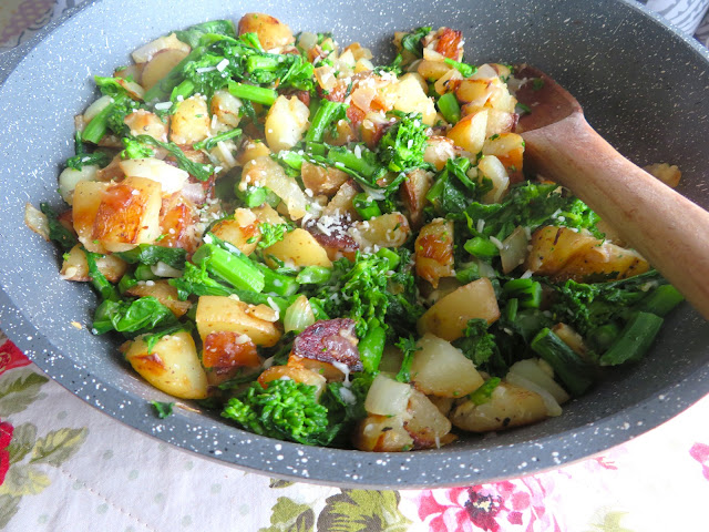 Sauteed Potatoes & Broccoli Rabe