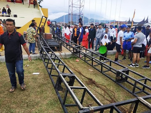 Tower Penyangga Pengeras Suara Roboh di Padang Panjang, Satu Tewas Empat Luka-Luka