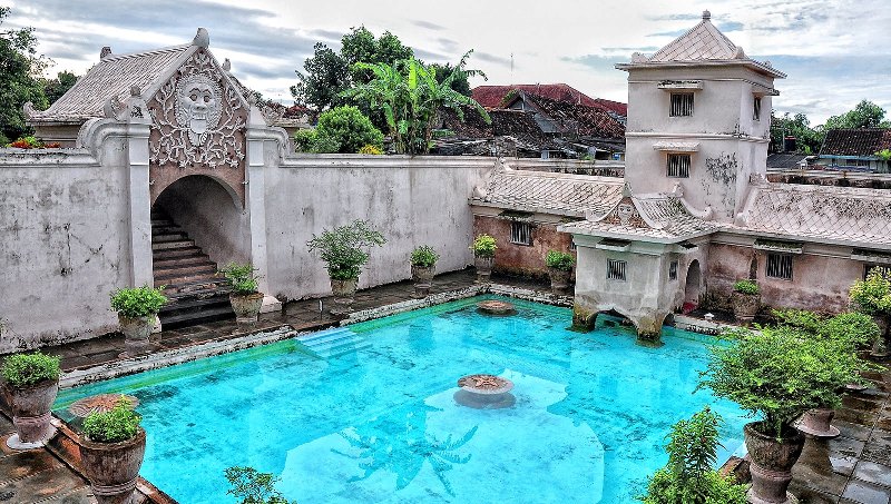 Taman Sari Water Castle Yogyakarta historical touris destinations