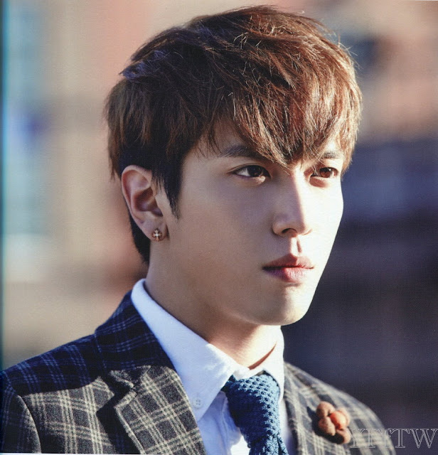 Jung Yong Hwa (CNBlue) đẹp trai và lịch lãm