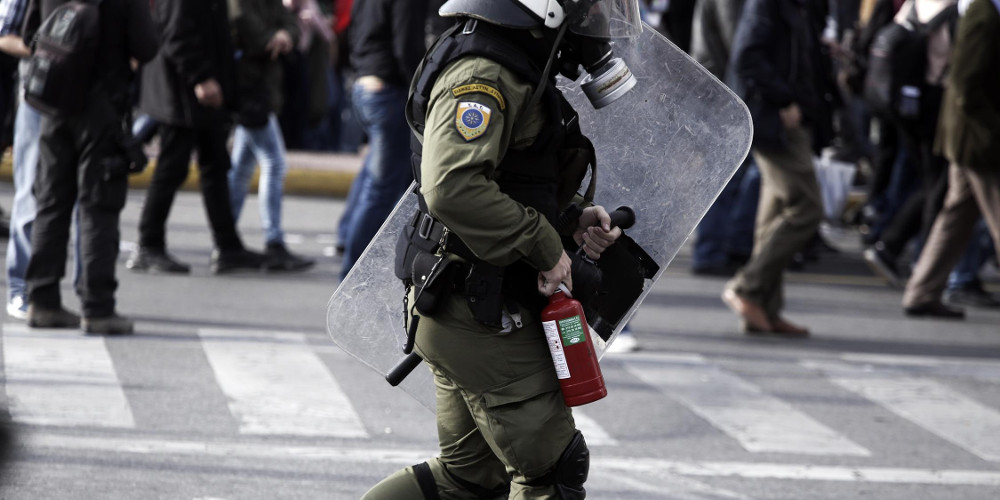 Άγριο ξύλο και συλλήψεις έξω από σούπερ μάρκετ στα Γιάννενα 