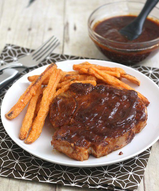 Easy Skillet-Barbecued Pork Chops Recipe