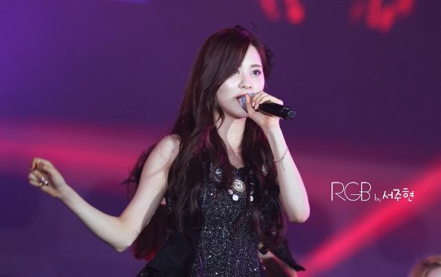 Girls' Generation Seohyun at Yeosu World Expo Festival 2012