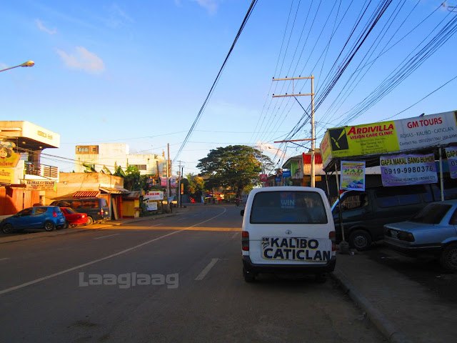 Albar Terminal in Roxas City (vans from Roxas City to Kalibo-Caticlan)