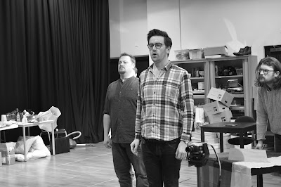 David Ireland, Christopher Cull & Benjamin Lewis  in rehearsal © NOS 2017
