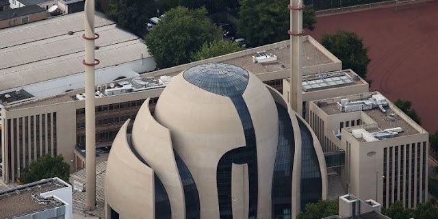 Alhamdulillah Adzan Boleh Berkumandang di Masjid Terbesar di Jerman pada Hari Jum’at