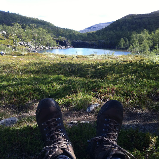 Vandring, Vålådalen, vallbo, sommar, isjön, isjödalen, kängor, fjäll, tält, Hilleberg, Hillebergstält, Meindl, Meindlkängor