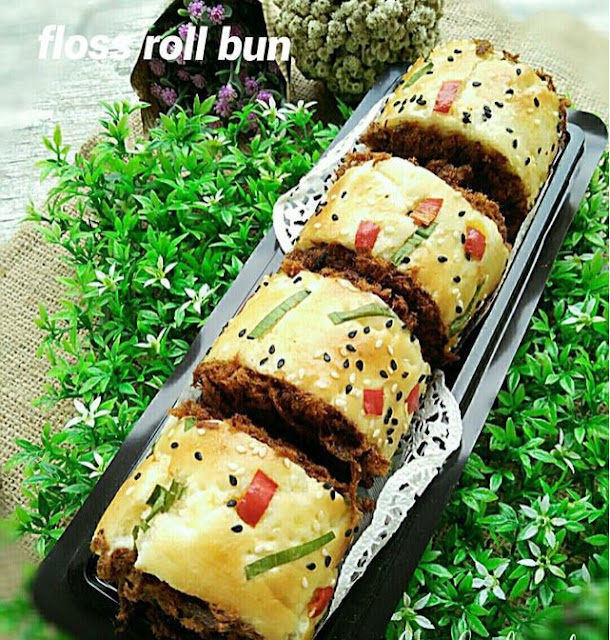 Roti Gulung Abon Breadtalk ( Floss Roll Bun)