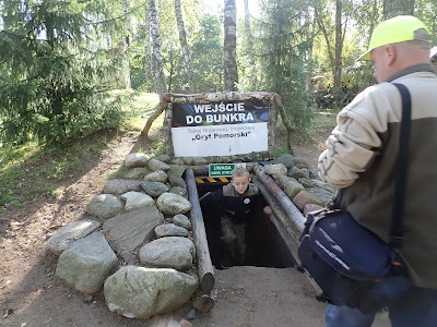 Szymbark, atrakcje na Kaszubach, najwyższe wzniesienie Kaszub, dom do góry nogami