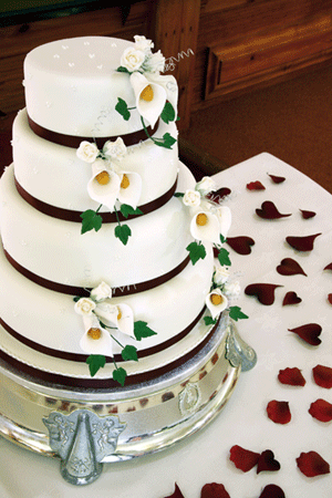 wedding cake with flowers