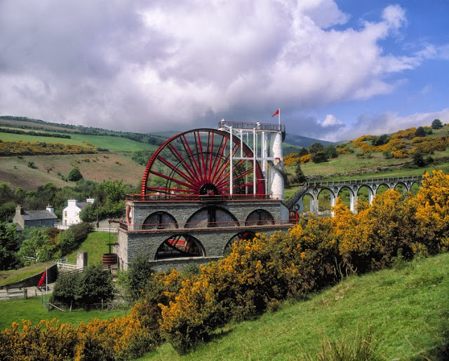 World's Largest Water Wheel