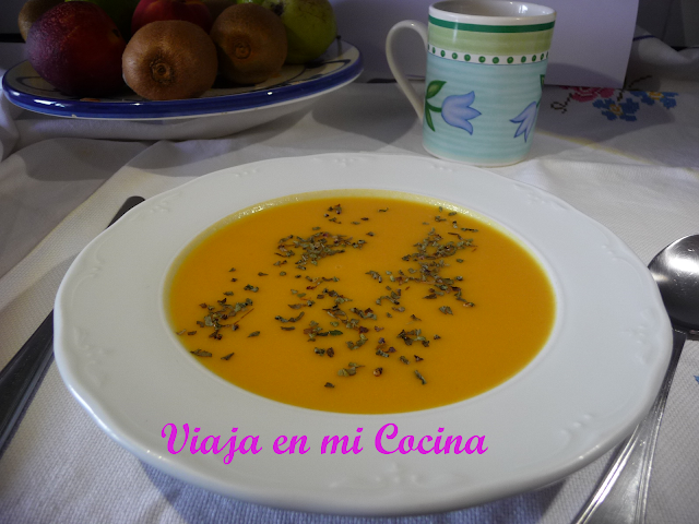 Sopa de Calabaza coco y Lima