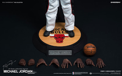 Enterbay 1/6 Scale Michael Jordan Figure