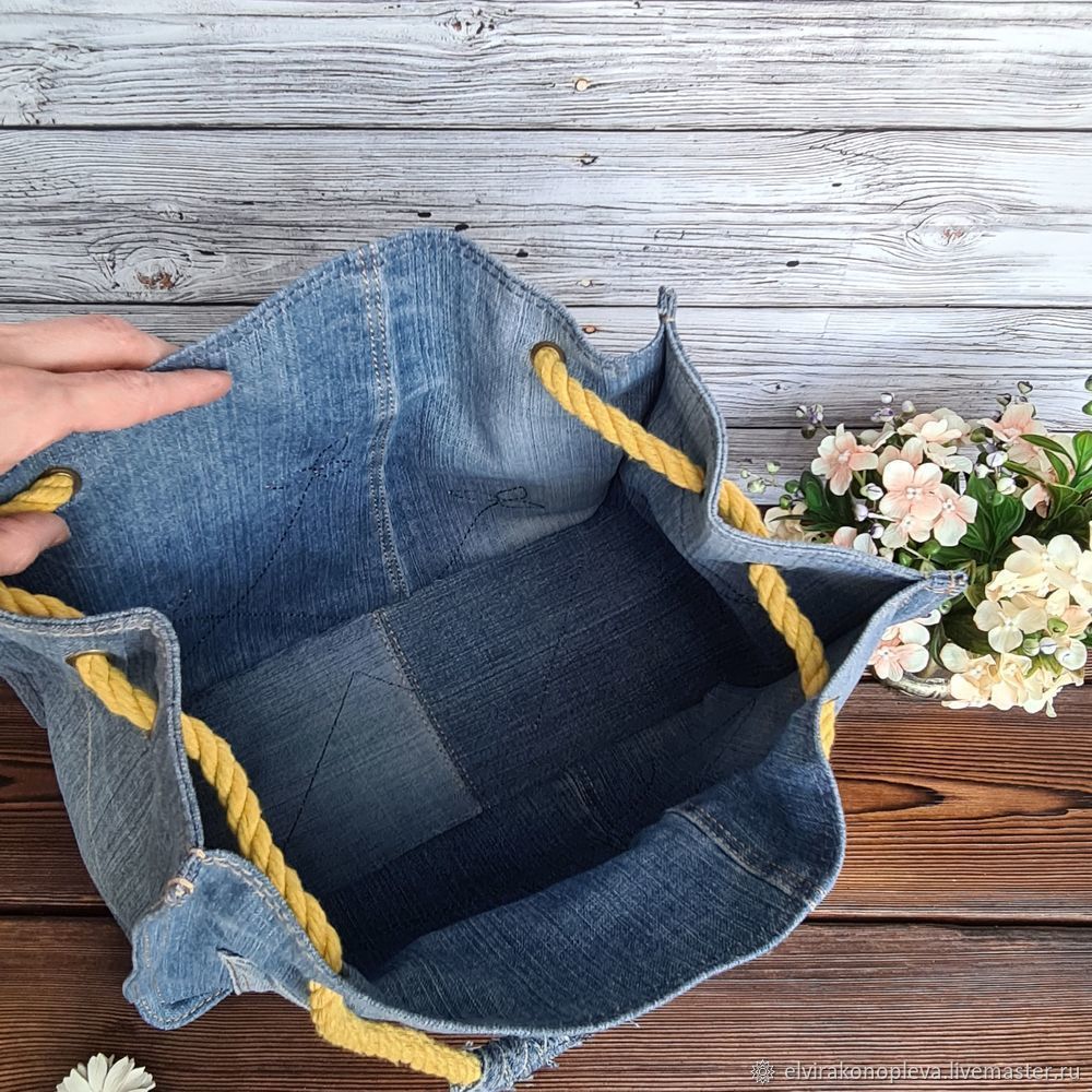 Adorable Lined DIY Bag From Old Jeans - Laura Kelly's Inklings