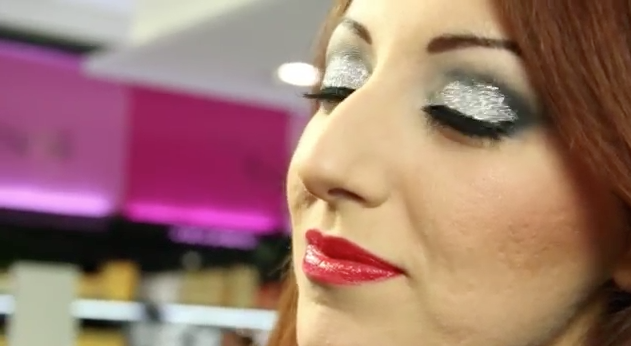 Sephora BeauTV episodio 2 natale make up glitter veronique tres jolie 