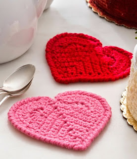 http://translate.googleusercontent.com/translate_c?depth=1&hl=es&rurl=translate.google.es&sl=en&tl=es&u=http://www.bestfreecrochet.com/2015/01/27/free-valentine-heart-coaster-crochet-pattern-from-redheart-com/&usg=ALkJrhjkzc5YYwJgEypVGxyHrKbaZDFniw