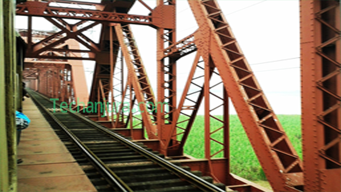 this Red hardinge Bridge is known as the holder and carrier of the first tradition in the history of Bangladesh. Hardinge Bridge is 108 years old but it's beauty still attract people from different country to visit the bridge. What do you want to know about the hunting Bridge? Then read the article carefully because I discussed the hardinge Bridge in this article. So this article read attentively.