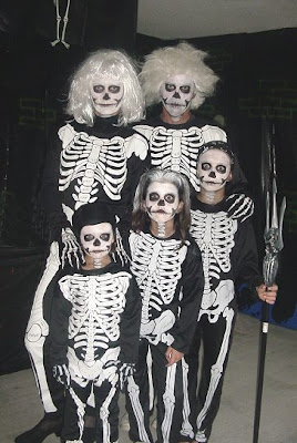 Group Halloween Costumes on Group Halloween Costume Ideas Jpg