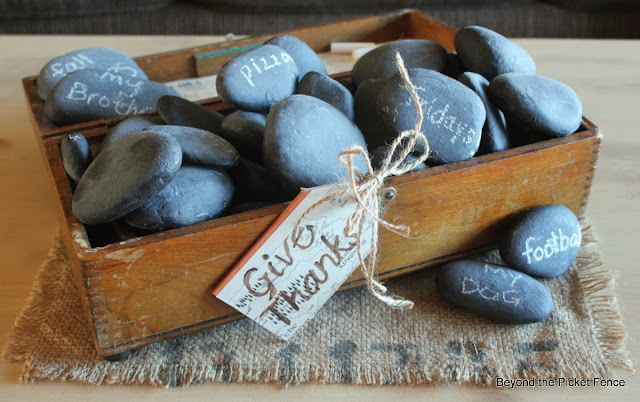 Give thanks chalkboard rocks Beyond the Picket Fence http://bec4-beyondthepicketfence.blogspot.com/ 