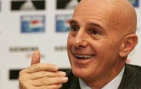 Sacchi muy duro con el Milan al perder 4-1 ante el Atlético Sacchi muy duro con el Milan al perder 4-1 ante el Atlético