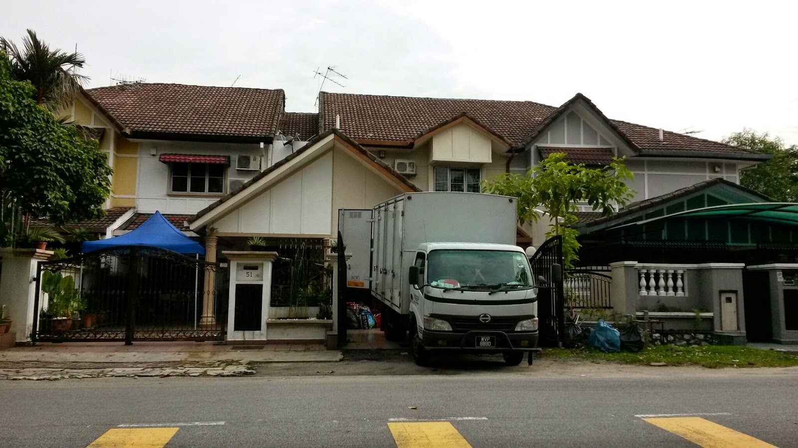 Lori Sewa Murah : Lori Sewa (Lorry Movers) Main Place USJ 