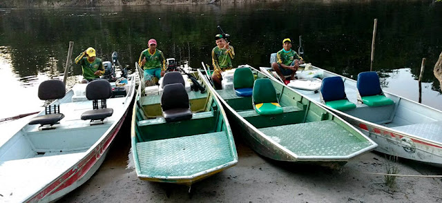 Pesca esportiva em barcelos foto de barco de pesca