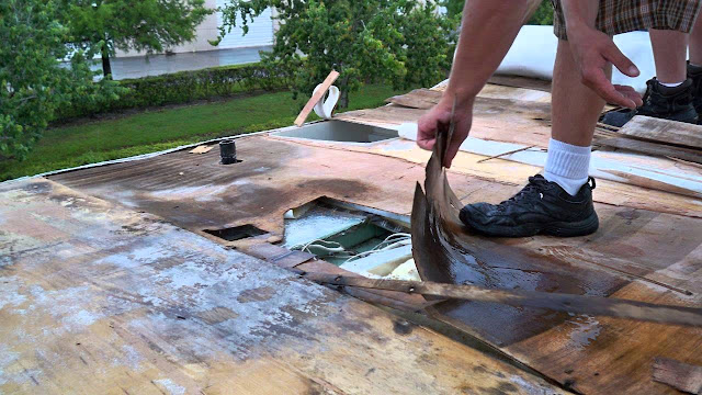 How to repair a Leaking RV Roof. The common problem that most RV users face is a leaking roof. Not even buying a new RV can save you from that trouble