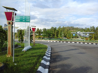 Persimpangan jalan Bukit Pelangi