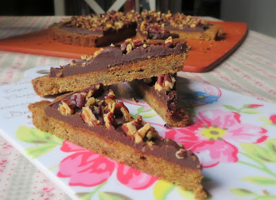 Crisp Toffee Pecan Shortbreads
