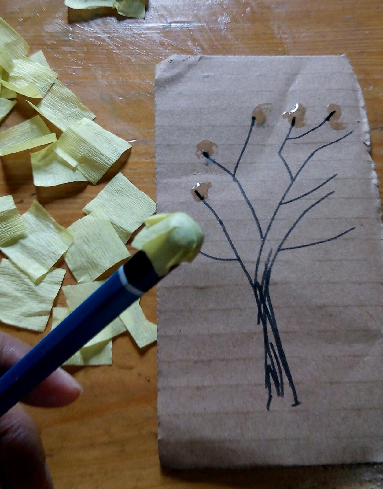 DIY Hiasan dari kertas krep Pohon