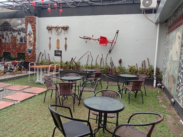 outdoor ono solo coffee & eatery surakarta