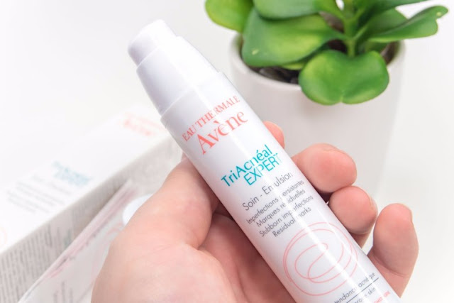 Review kem trị mụn Avene Triacneal Expert Emulsion