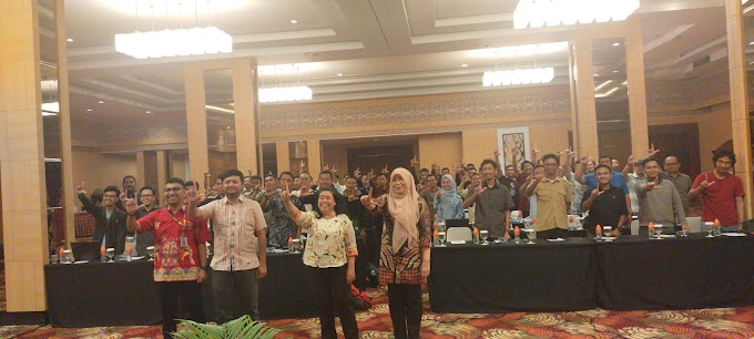 PELATIHAN ASISTENSI PENGISIAN DATA SISTEM PELAPORANG ELEKTRONIK (SIMPEL)