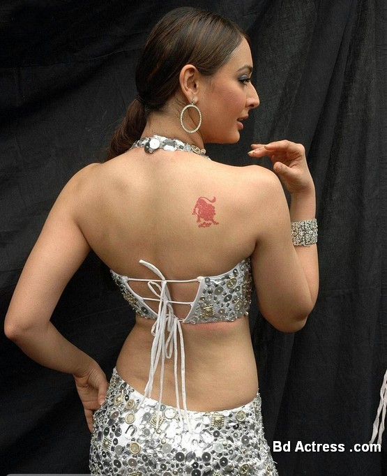 Bollywood Actress Preeti Jhangiani Photo-02