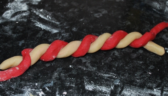 Candy Cane Cookie tutorial