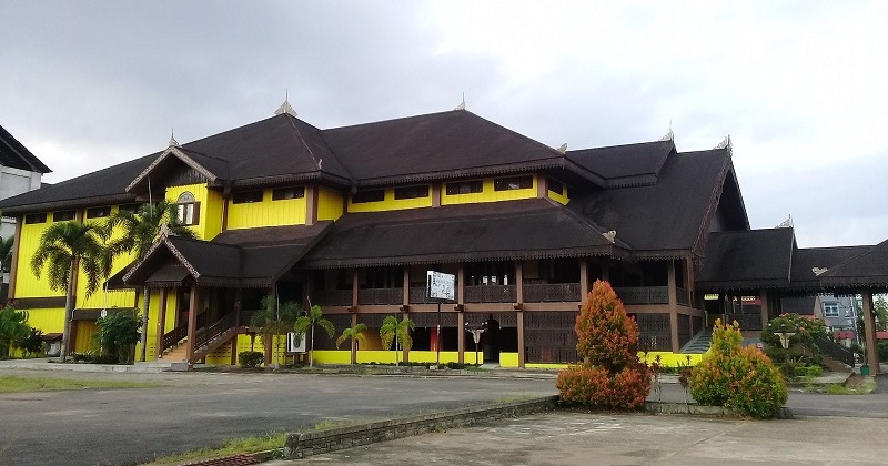 Rumah Adat Melayu