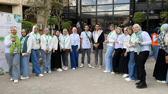 طلاب كلية الإعلام بجامعة القاهرة يطلقون حملة "شروة دايمة" للتوعية بالاستدامة البيئية