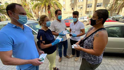 Reparto de mascarillas gratis como acto simbólico, Las Palmas de Gran Canaria