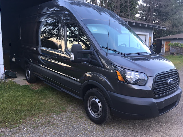 Front 3/4 view of 2017 Ford Transit 350 HR Cargo Van