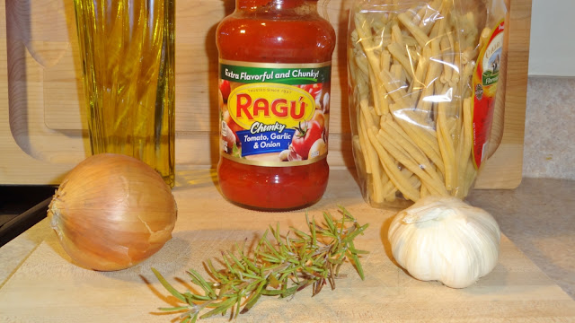 Ingredients to make Caserecce Pasta & Red Sauce #recipe