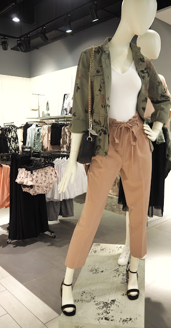  Miss Selfridge - Blush Paper Bag Trousers