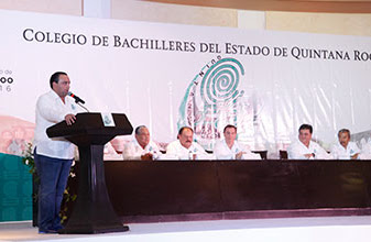 Preside el Gobernador Roberto Borge la ceremonia del 35 aniversario del Colegio de Bachilleres de Q. ROO