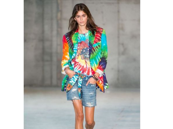 tendenza tie-dye tendenze primavera estate 2019 come abbinare la stampa tie-dye mariafelicia magno fashion blogger colorblock by felym fashion blogger italiane fashion bloggers Italy ss 2019 trend how to wear tie-dye trend