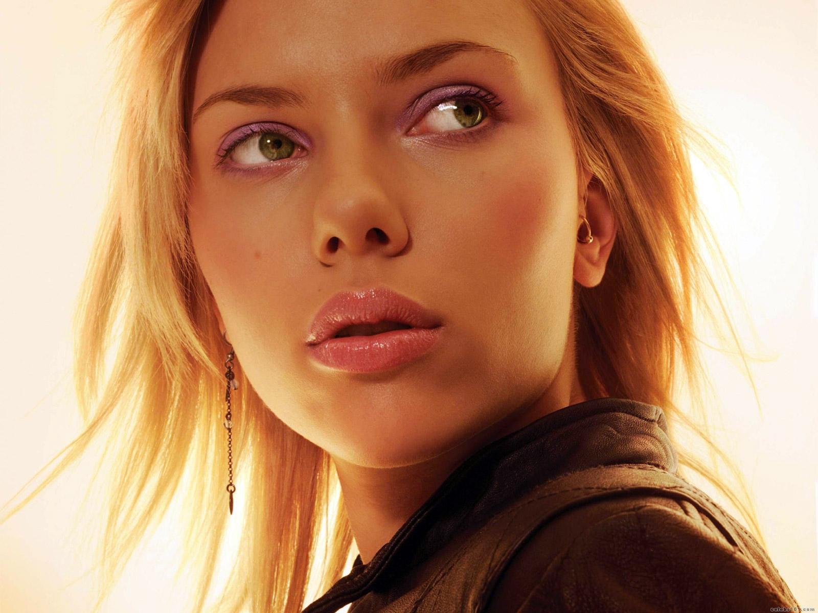 Internéscio: Scarlett Johansson