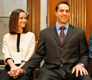 Mark Teixeira and his wife 