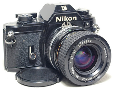 Nikon EM Black Body #985, Zoom-Nikkor Ai-S 35-70mm 1:3.3~4.5 #883